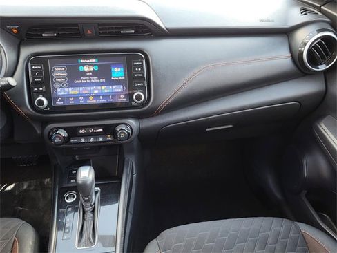 Used 2021 Nissan Kicks SR image 15