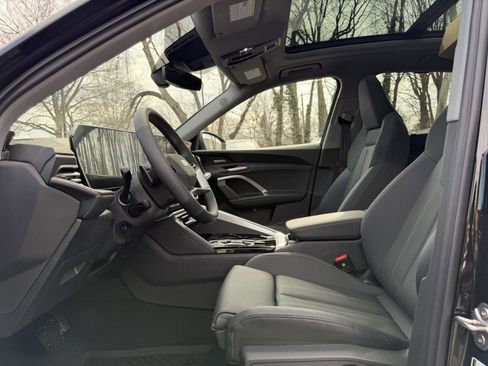 New 2025 Audi Q5 Prestige image 14