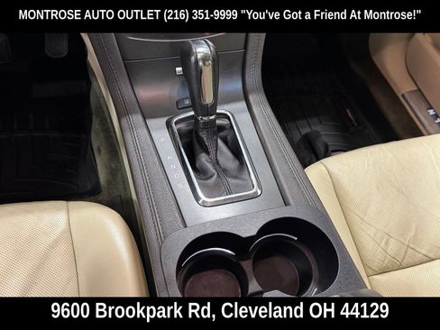 Used 2019 Lincoln MKT AWD image 25