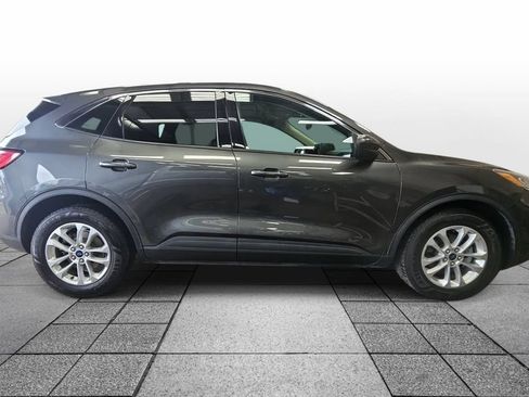 Used 2020 Ford Escape SE FWD image 4