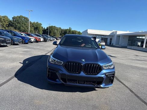 Used 2022 BMW X6 xDrive40i w/ Executive Package AWD/4WD image 2