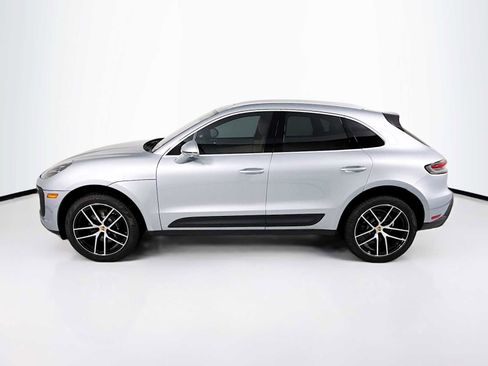 New 2025 Porsche Macan S image 2