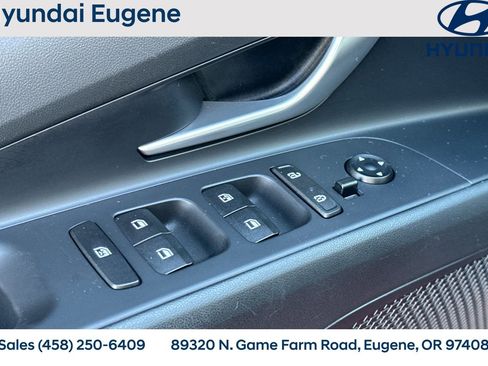 Used 2023 Hyundai Elantra SEL image 15