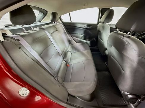 Used 2017 Chevrolet Cruze LT w/ Convenience Package FWD image 28