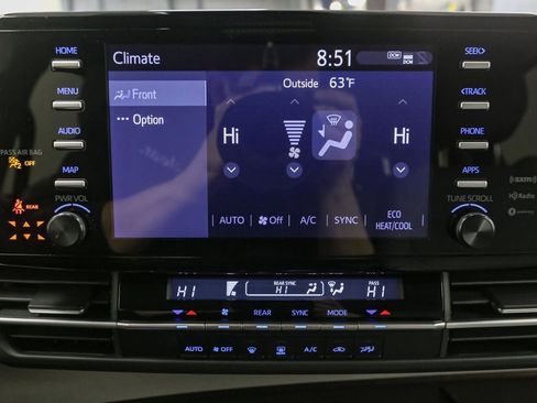 Certified 2023 Toyota Sienna LE image 25