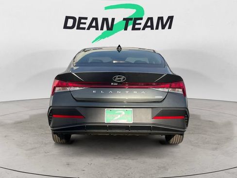 Certified 2026 Hyundai Elantra Hybrid FWD image 7