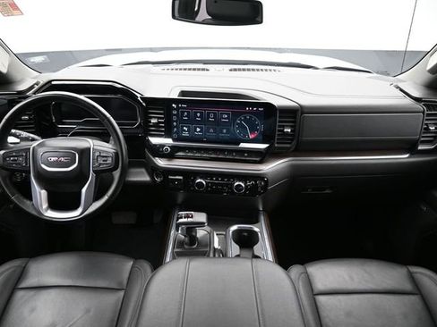 Used 2024 GMC Sierra 1500 SLT w/ SLT Premium Plus Package image 12