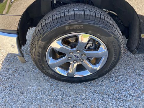 Used 2021 Ford F150 Lariat w/ Equipment Group 502A High AWD/4WD image 14