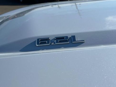 New 2026 Chevrolet Silverado 1500 High Country AWD/4WD image 12