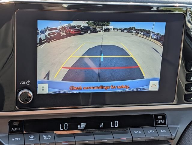 Used 2025 Toyota Camry SE FWD image 18