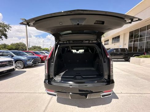 Certified 2023 Cadillac Escalade ESV Premium Luxury RWD image 33
