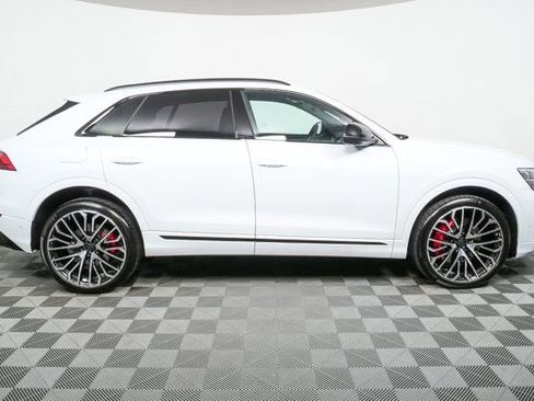 New 2026 Audi SQ8 Prestige image 2