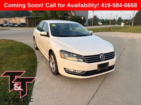 Used 2015 Volkswagen Passat 1.8T Limited Edition FWD image 1
