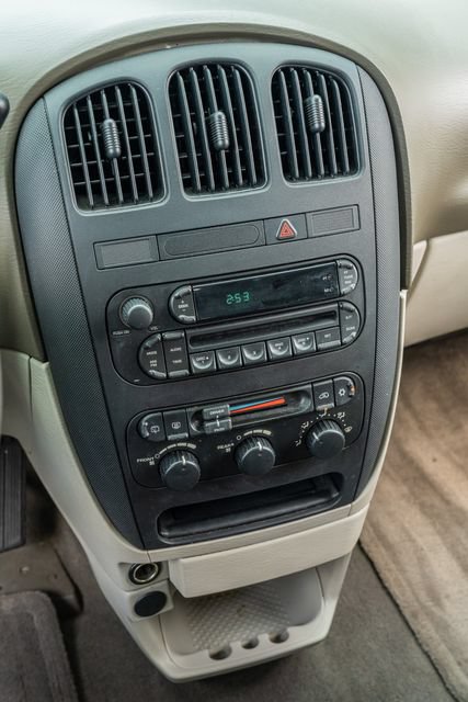 Used 2005 Dodge Grand Caravan SE w/ Popular Equipment Group I FWD image 26