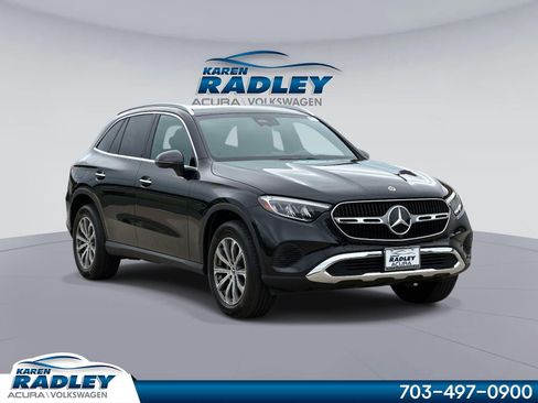 Used 2024 Mercedes-Benz GLC 300 image 1