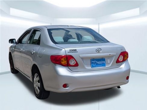 Used 2009 Toyota Corolla FWD image 3