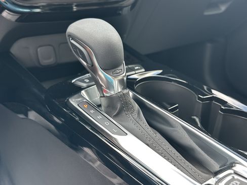 New 2026 Chevrolet Trax LT w/ LT Convenience Package FWD image 31