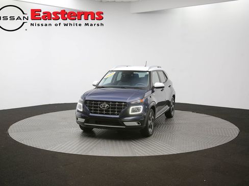 Used 2023 Hyundai Venue Limited image 71