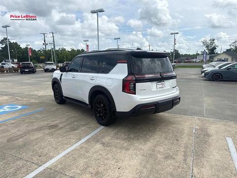 Used 2025 Nissan Armada PRO-4X AWD/4WD image 5