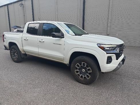 Used 2023 Chevrolet Colorado Z71 w/ Z71 Convenience Package 2 AWD/4WD image 1