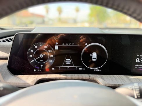 Used 2024 Kia Telluride SX FWD image 10