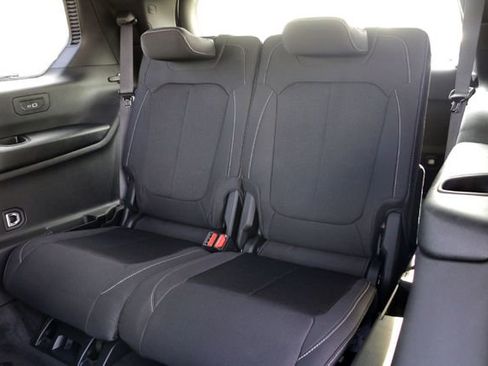 New 2025 Jeep Grand Cherokee L Laredo image 20