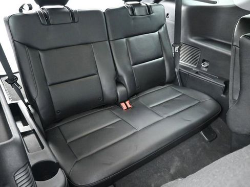 Used 2023 Ford Explorer Limited w/ Limited Technology Package image 9