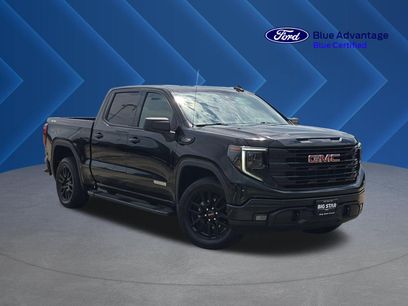 Used 2022 GMC Sierra 1500 Elevation w/ LPO, Elevation Black Package