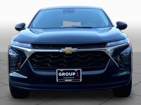 Used 2024 Chevrolet Trax LS w/ LS Convenience Package FWD image 4