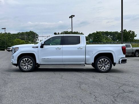 New 2026 GMC Sierra 1500 Denali w/ Denali Reserve Package AWD/4WD image 6