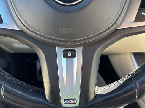 Used 2022 BMW X5 xDrive40i w/ M Sport Package image 29