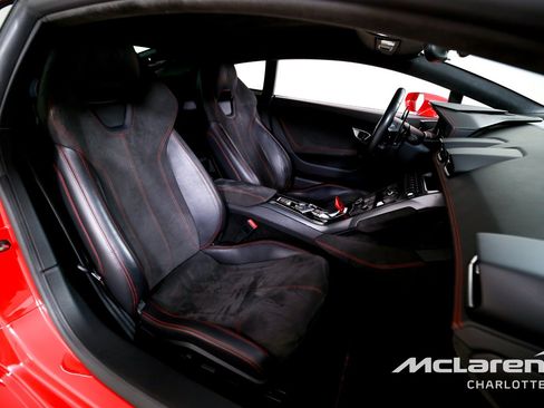 Used 2016 Lamborghini Huracan LP 580-2 RWD image 19