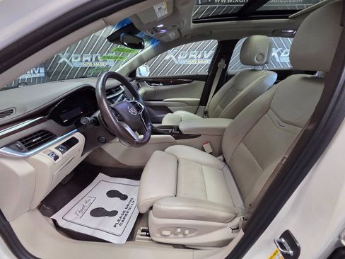 Used 2013 Cadillac XTS Luxury w/ Driver Awareness Package FWD image 18