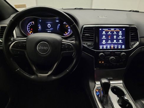 Used 2020 Jeep Grand Cherokee Limited AWD/4WD image 22