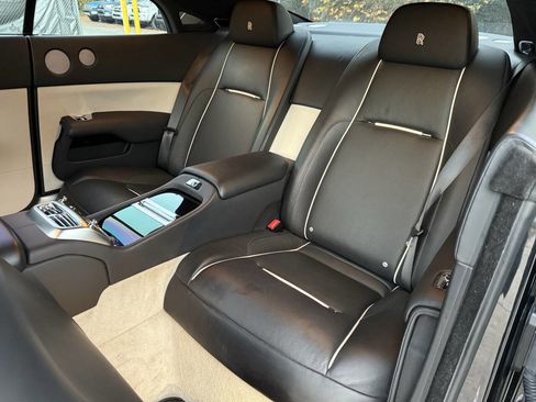 Used 2016 Rolls-Royce Wraith image 22