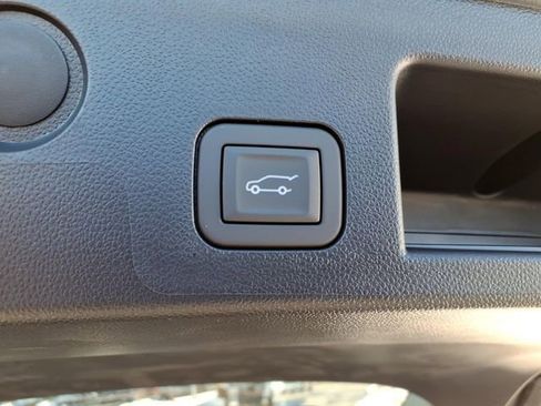 New 2026 GMC Terrain AT4 w/ Technology Package II AWD/4WD image 12