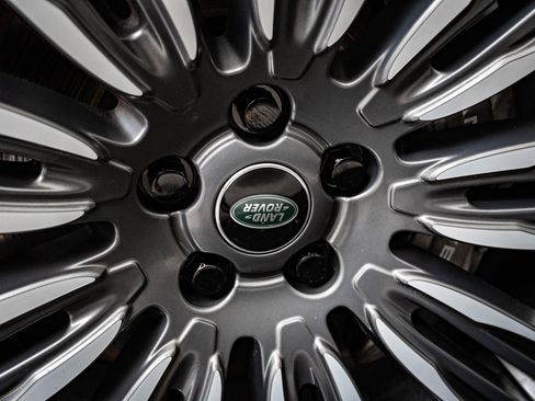 Used 2021 Land Rover Range Rover Westminster Edition image 8