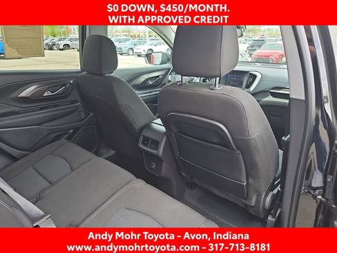 Used 2024 GMC Terrain SLE image 29