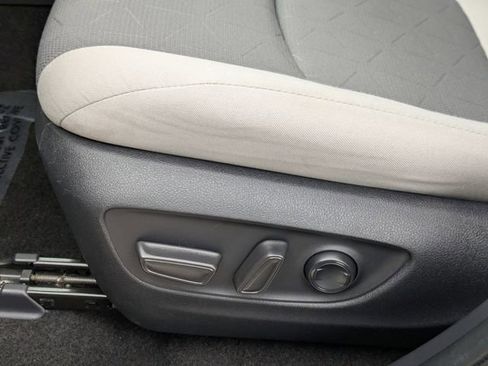 Used 2021 Toyota RAV4 XLE image 25