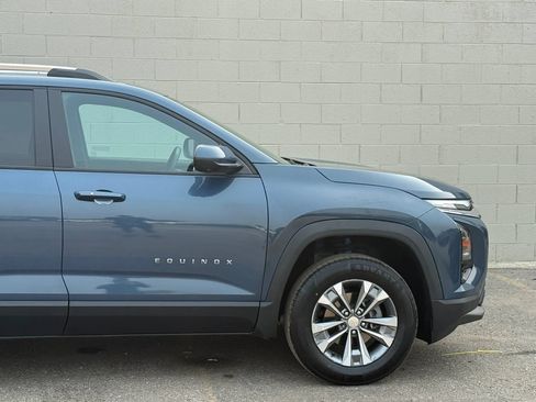 Used 2026 Chevrolet Equinox LT w/ Safety and Technology Package FWD image 10