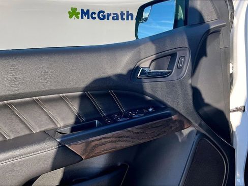 Used 2022 GMC Canyon Denali image 21