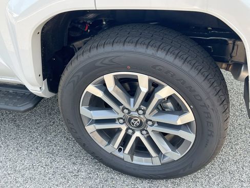 Used 2026 Toyota 4Runner Limited AWD/4WD image 16