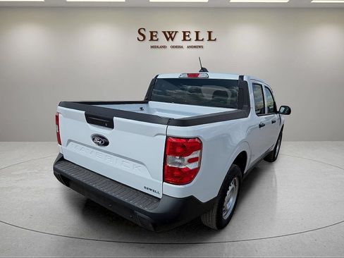 Used 2025 Ford Maverick XL w/ Equipment Group 102A AWD/4WD image 4