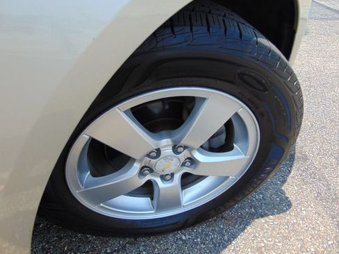 Used 2015 Chevrolet Cruze LT FWD image 27