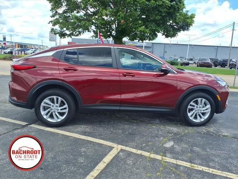 Used 2024 Buick Envista Preferred w/ Convenience II Package FWD image 8