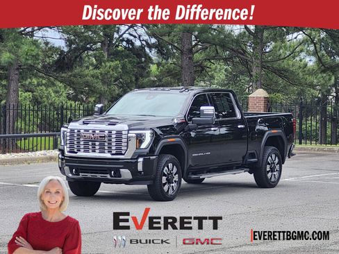 Certified 2025 GMC Sierra 2500 Denali AWD/4WD image 1