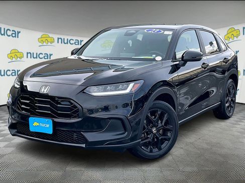 Used 2023 Honda HR-V Sport image 3