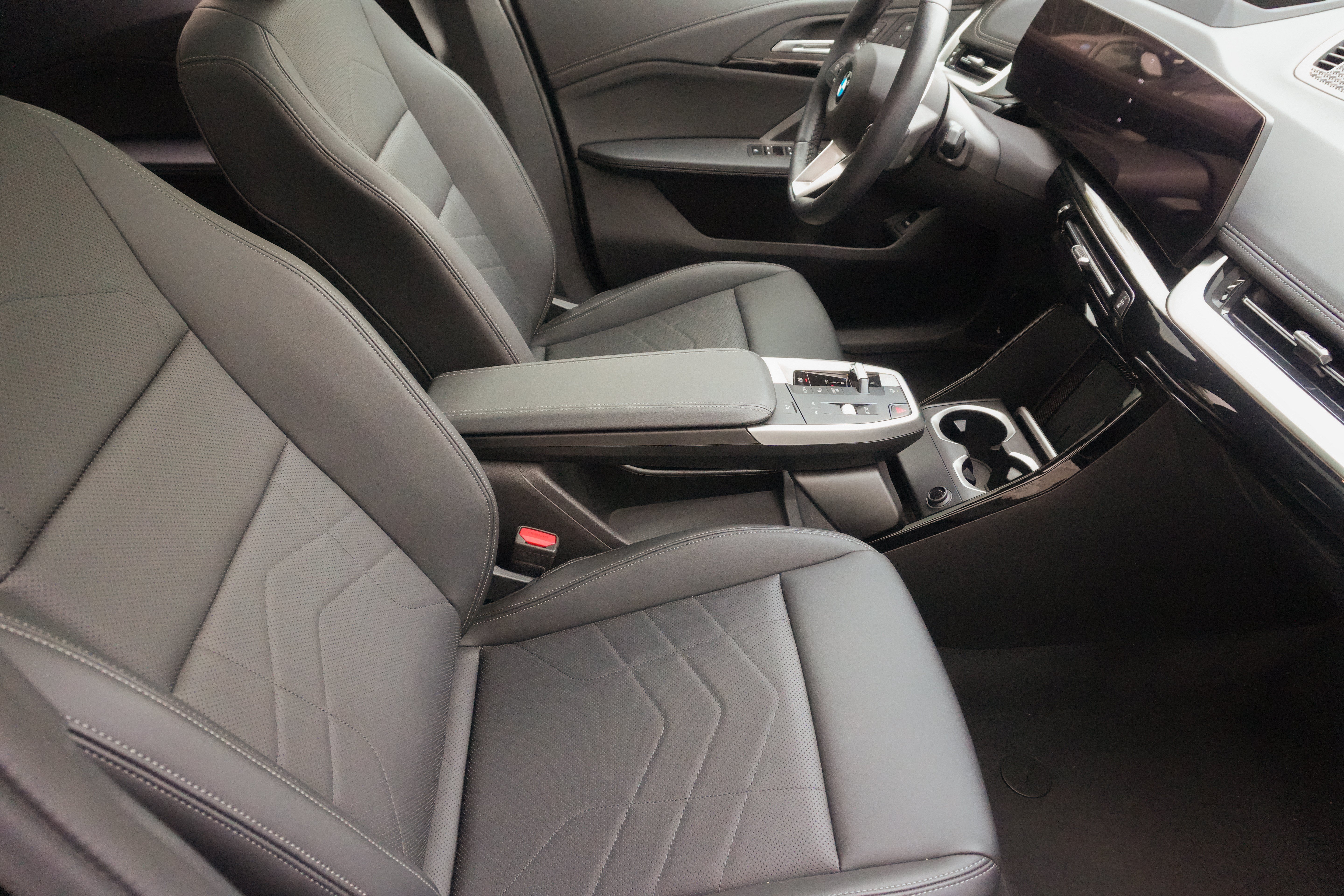 Certified 2025 BMW X1 xDrive28i AWD/4WD image 12