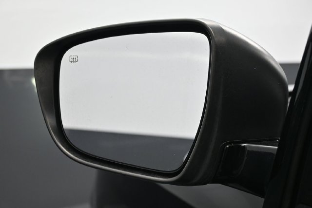 Used 2020 Nissan Pathfinder SL FWD image 4