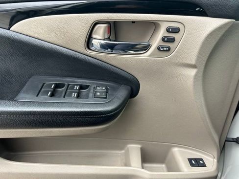 Used 2019 Honda Pilot Elite image 31